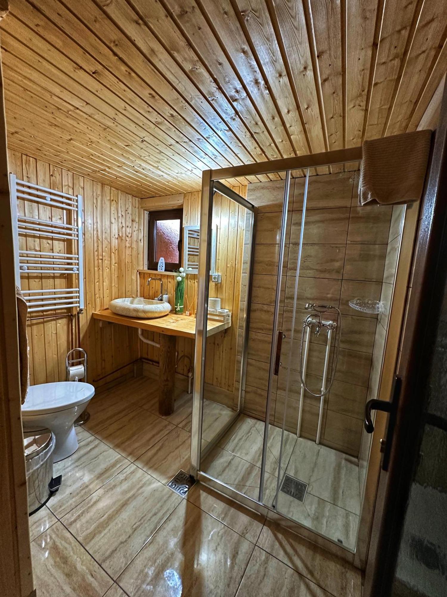 Casuta Din Stejari-Transalpina Villa Novaci-Straini Ngoại thất bức ảnh