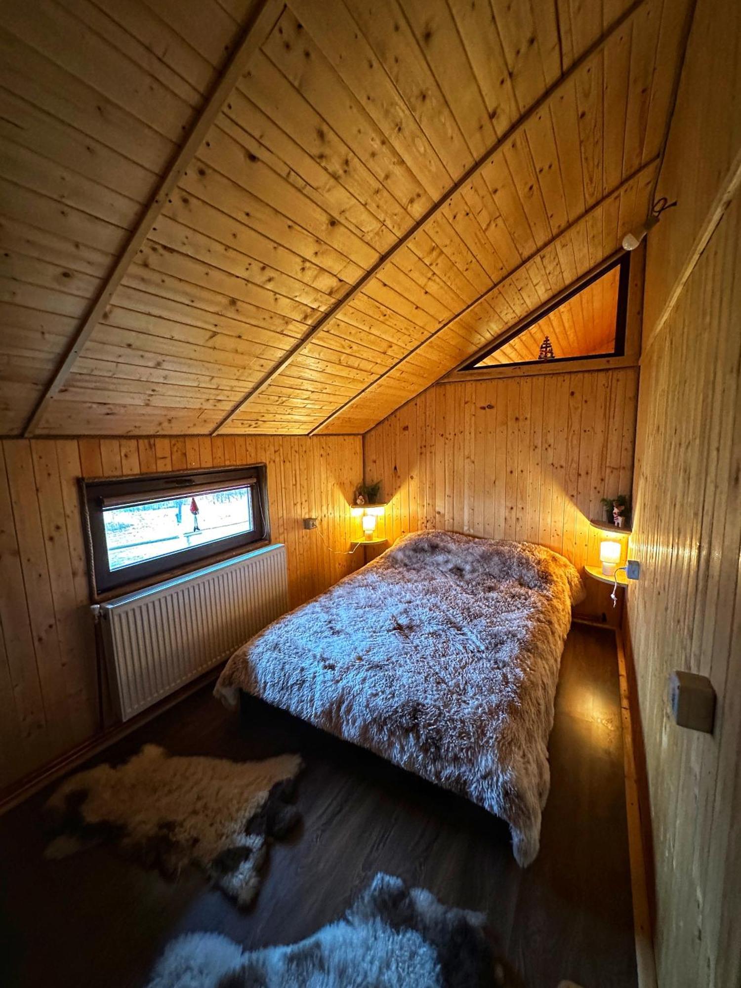 Casuta Din Stejari-Transalpina Villa Novaci-Straini Ngoại thất bức ảnh